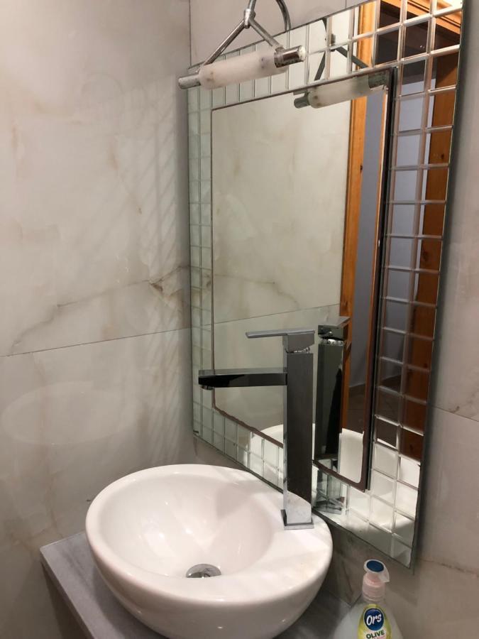 Center Hotel Pirro Himarë Dış mekan fotoğraf