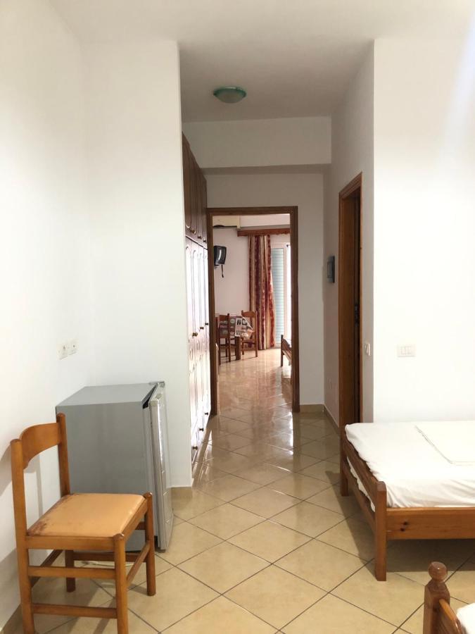 Center Hotel Pirro Himarë Dış mekan fotoğraf