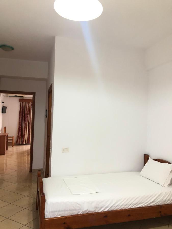 Center Hotel Pirro Himarë Dış mekan fotoğraf