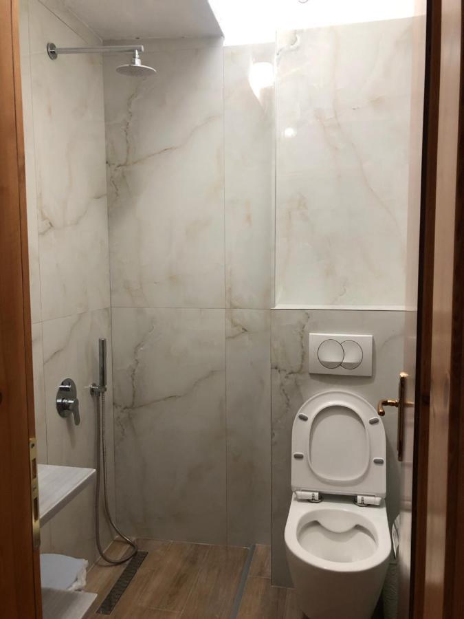 Center Hotel Pirro Himarë Dış mekan fotoğraf