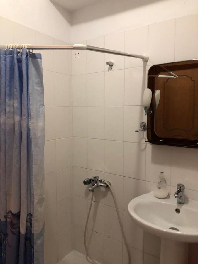 Center Hotel Pirro Himarë Dış mekan fotoğraf