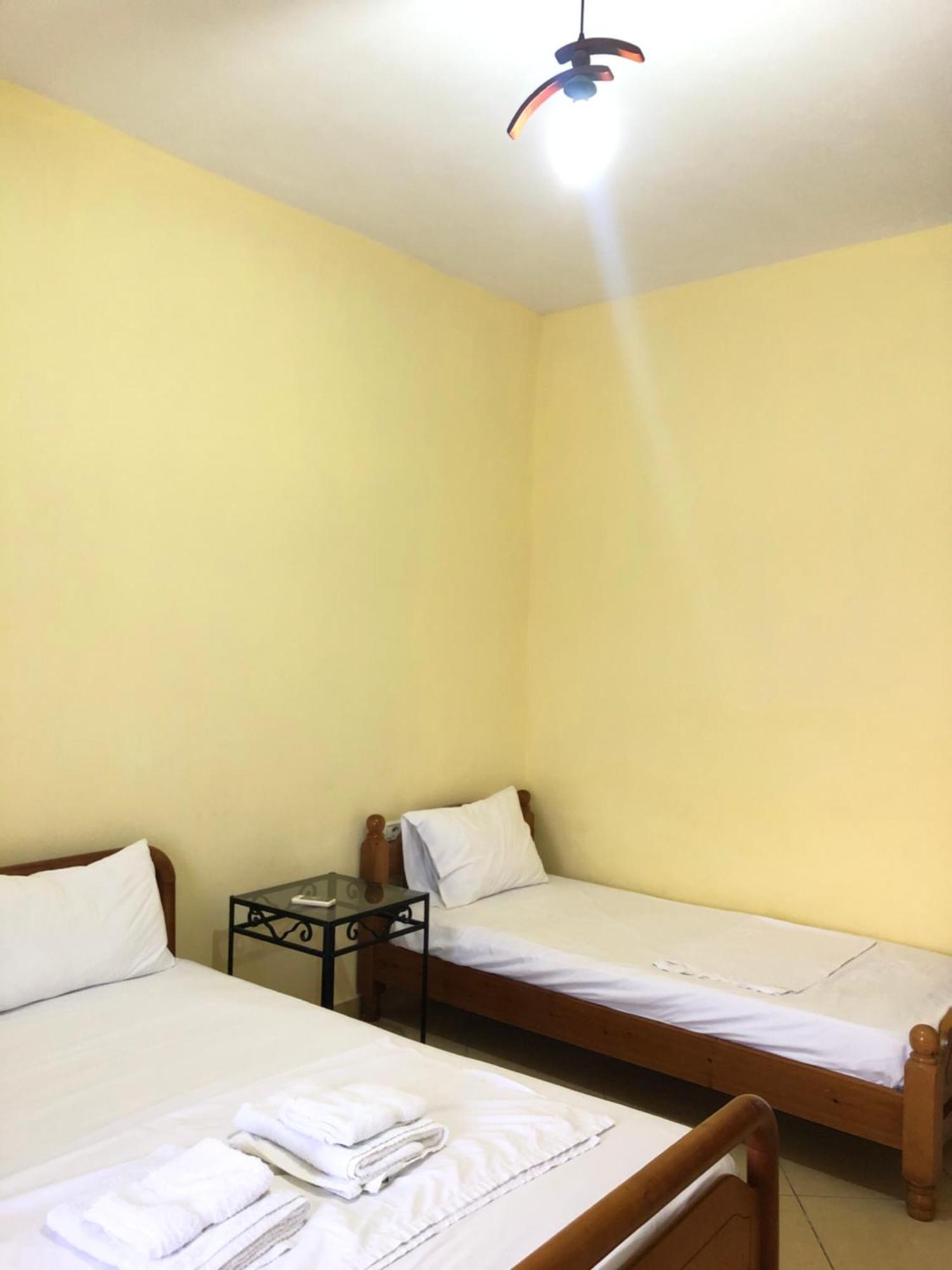 Center Hotel Pirro Himarë Dış mekan fotoğraf